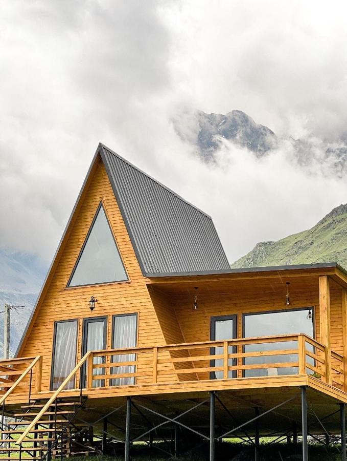 Memory Hut_Kazbegi Apartment Bagian luar foto